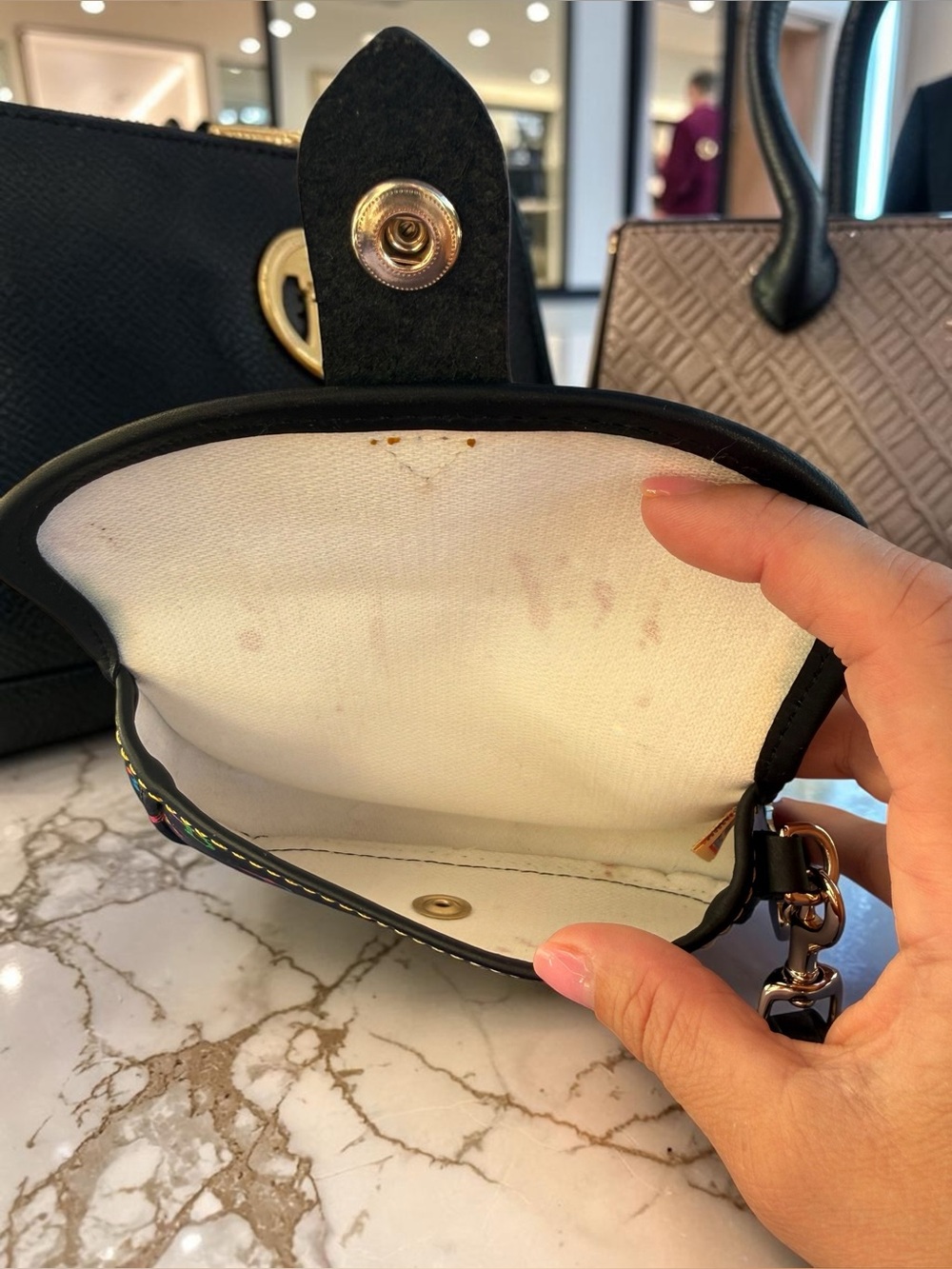 Vintage Dooney & Bourke Black Rainbow DB Monogram Wristlet ✨ Y2K - Picture 2 of 6
